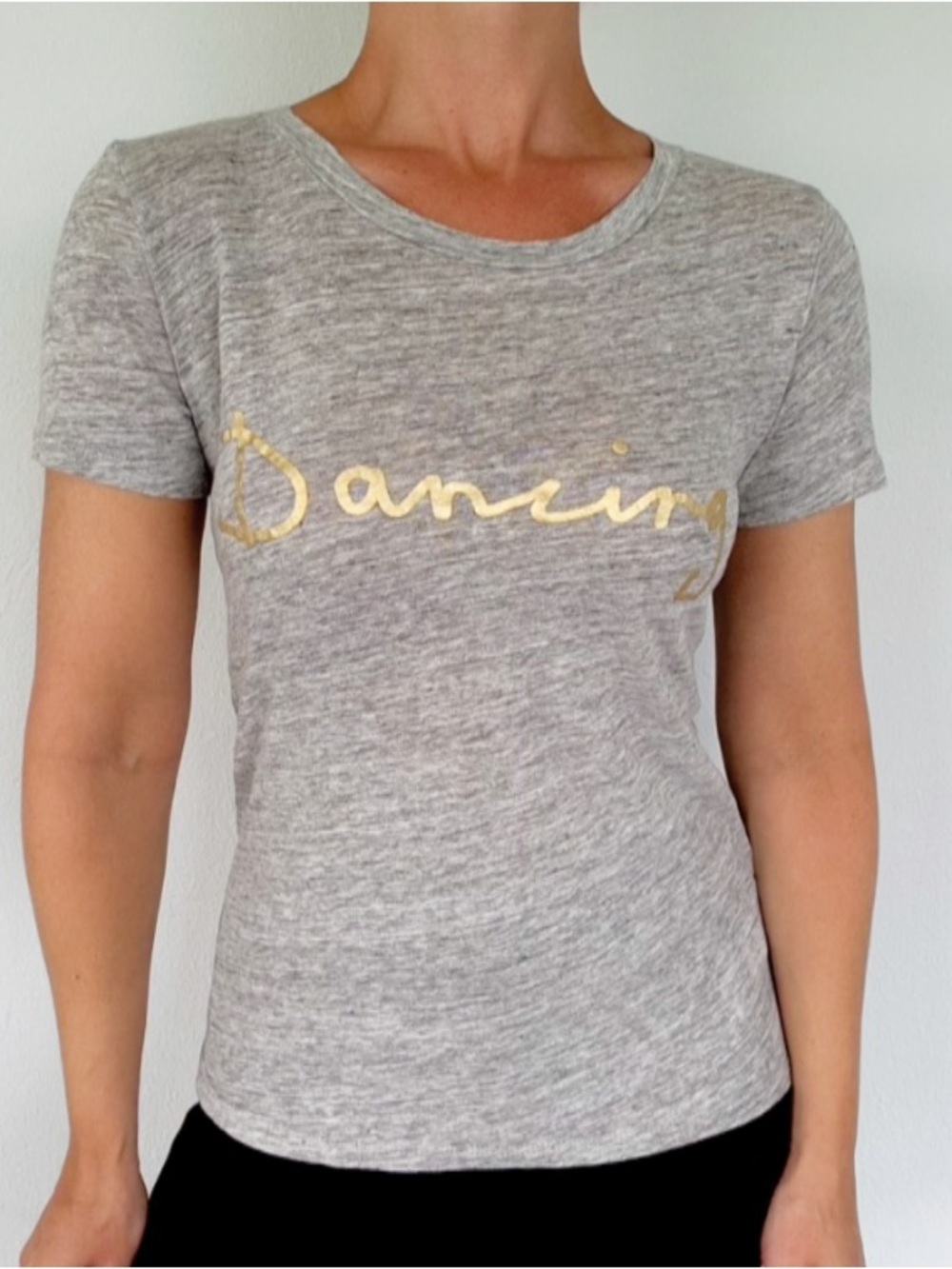 Hugo Guinness for J. Crew Dancing gray metallic gold graphic tee size XS